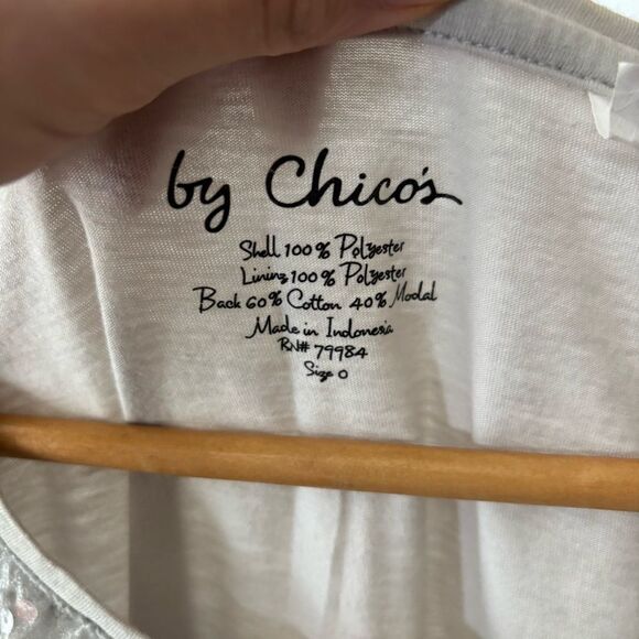 CHICOS small Silver reflective Sleeveless Top embellished holiday layering - Picture 5 of 7